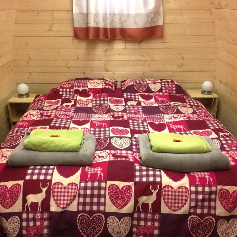 Inn-side ADVENTURE CABINS - Familienzimmer mit Gemeinschaftsbad - 7