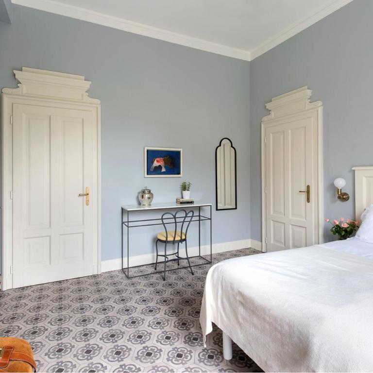 Villa Maria Boutique Hotel - Doppel-/Zweibettzimmer mit Balkon - 5