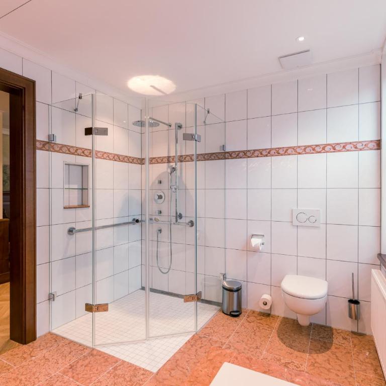 Hotel & Gaststätte zum Erdinger Weißbräu - Junior Suite - 2