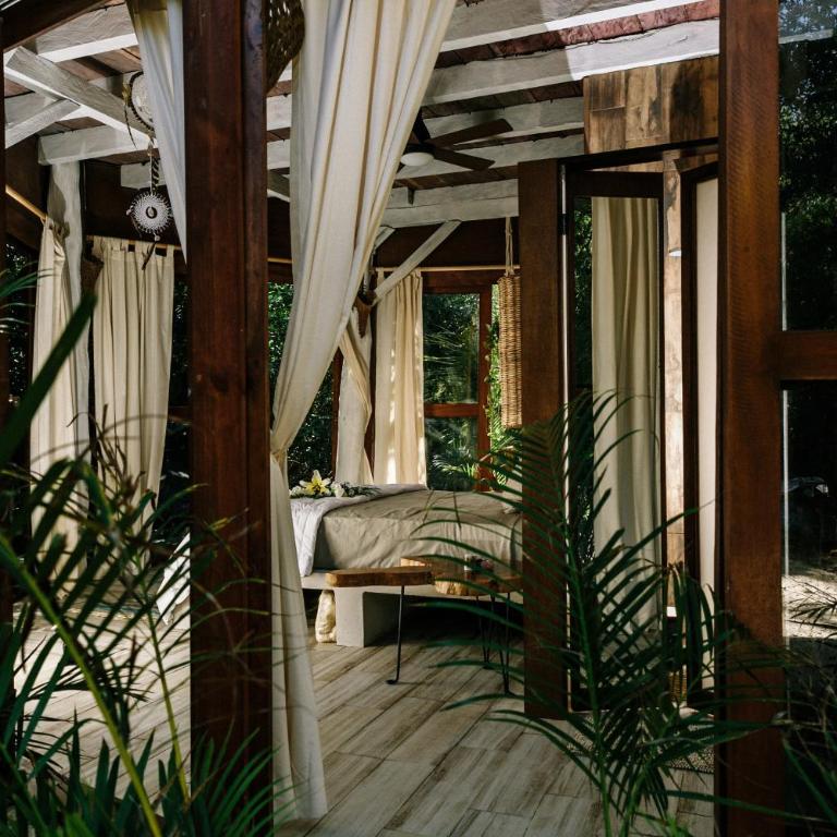 Mamasan Treehouses & Cabins - Bungalow - 4