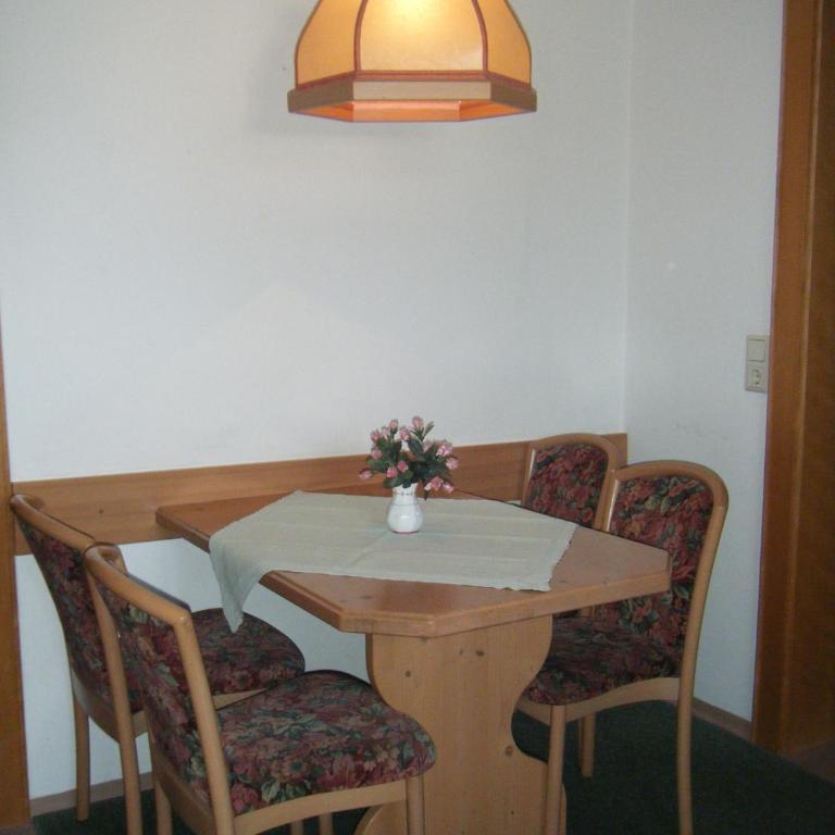 Landhaus Griesser - Apartment mit 1 Schlafzimmer und Balkon - 7