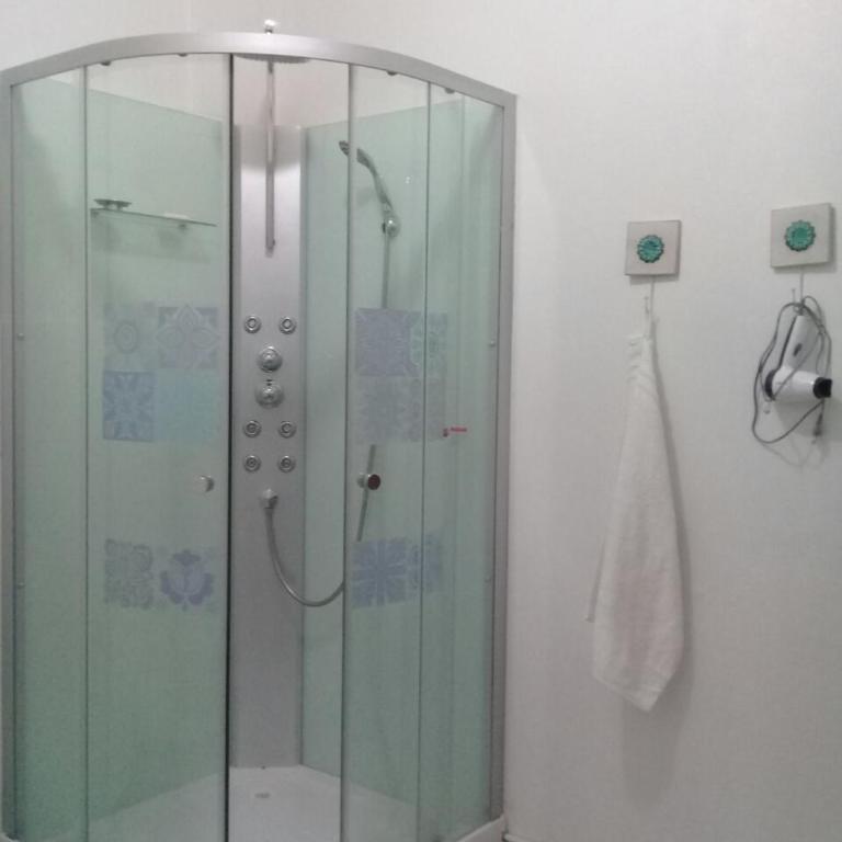 Hostal Casa Azul - Standard Double Room with Shared Bathroom - 3