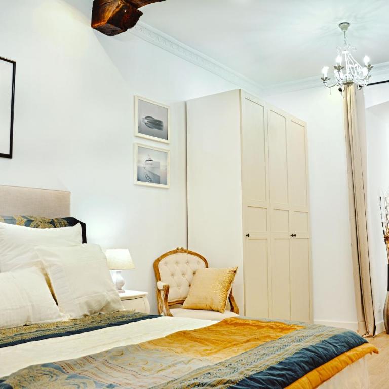 LUX CITYHALL + PARKING - Apartamento de 2 dormitorios - 7