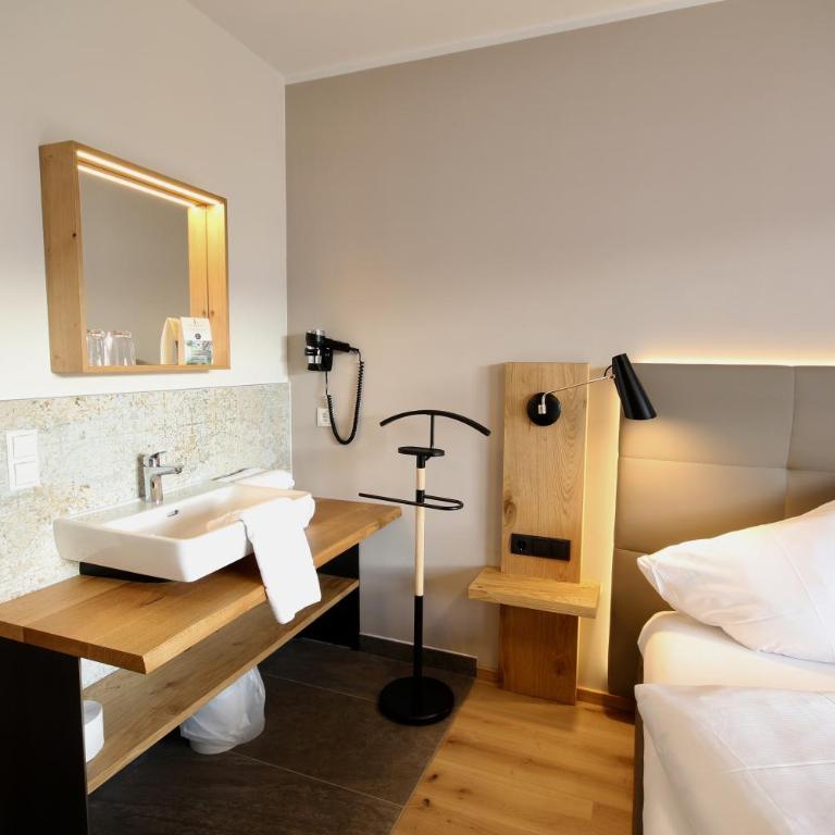 Landhotel Laudersbach - Economy Plus Doppelzimmer - 3