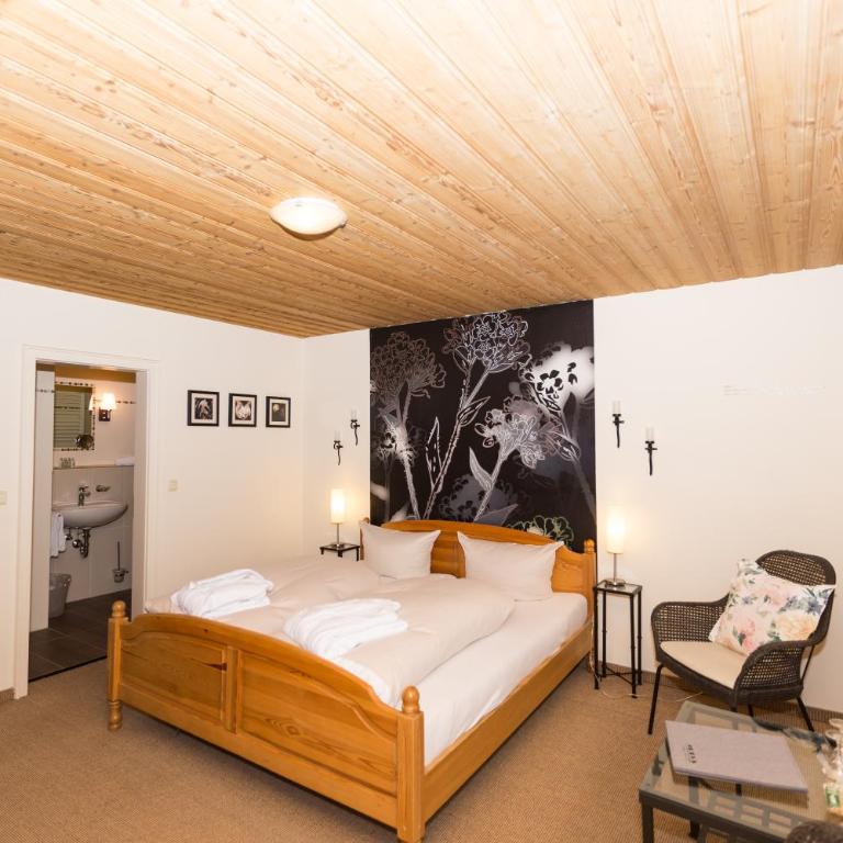 DEVA Hotel Kaiserblick - Doppelzimmer mit Balkon - 4