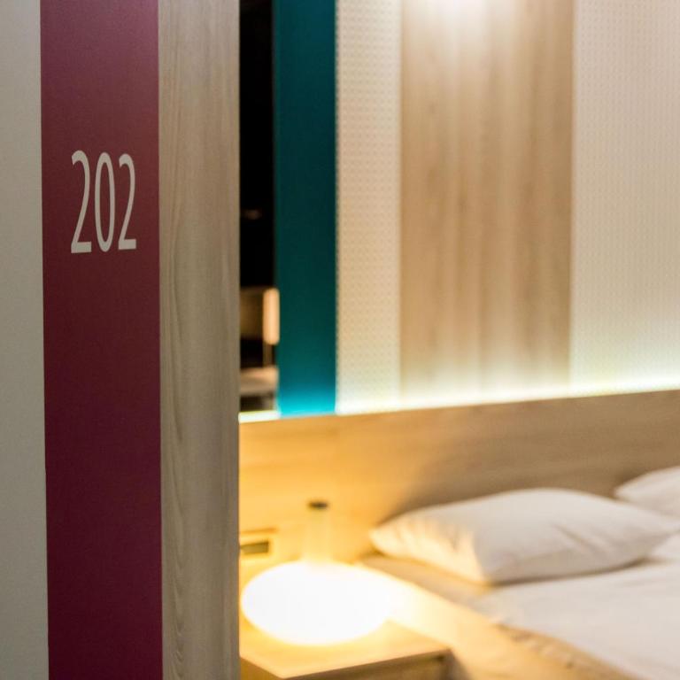 Hotel Cosmopolit - Dvokrevetna Soba sa Bračnim Krevetom - 9