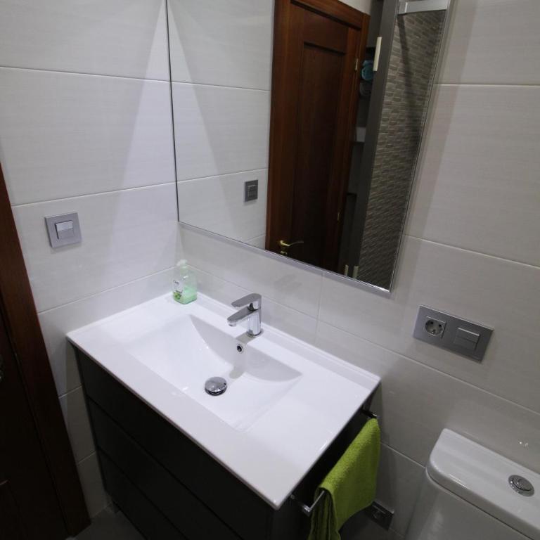 Apartamento con encanto y vistas en playa San Lorenzo - Apartamento con vistas al mar - 9
