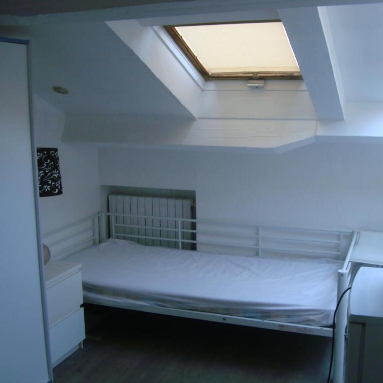 Glamorgan - Lit dans Dortoir pour Femmes de 6 Lits - 4
