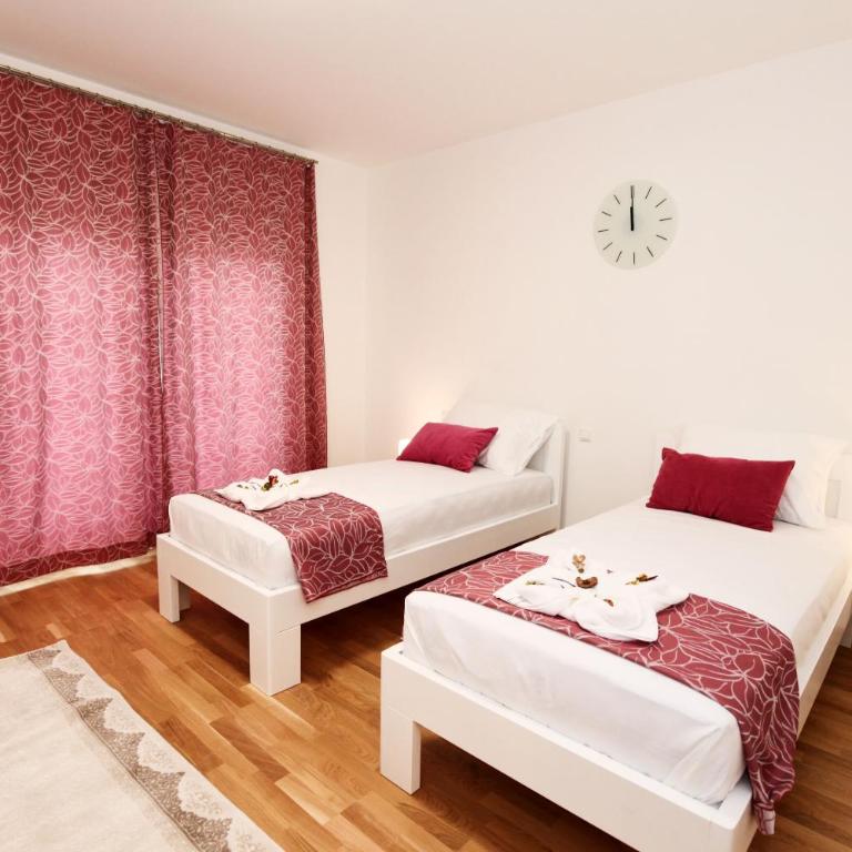 Gästezimmer Hurem - Deluxe Doppel-/Zweibettzimmer mit Balkon - 14
