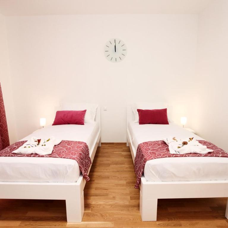 Gästezimmer Hurem - Deluxe Doppel-/Zweibettzimmer mit Balkon - 18