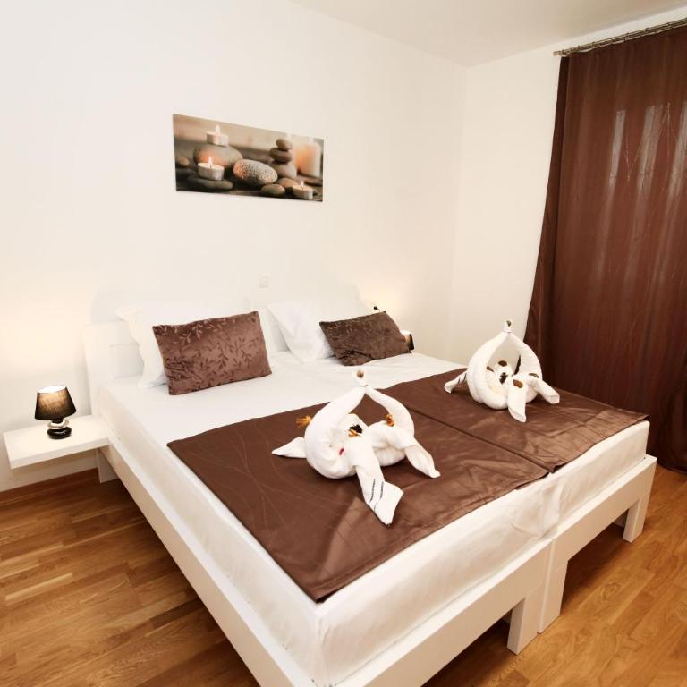 Gästezimmer Hurem - Deluxe Doppel-/Zweibettzimmer mit Balkon - 12