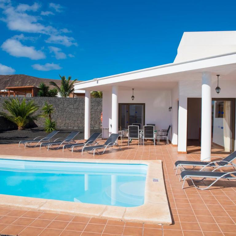 Villas Blancas - Four Bedroom Villa - 5
