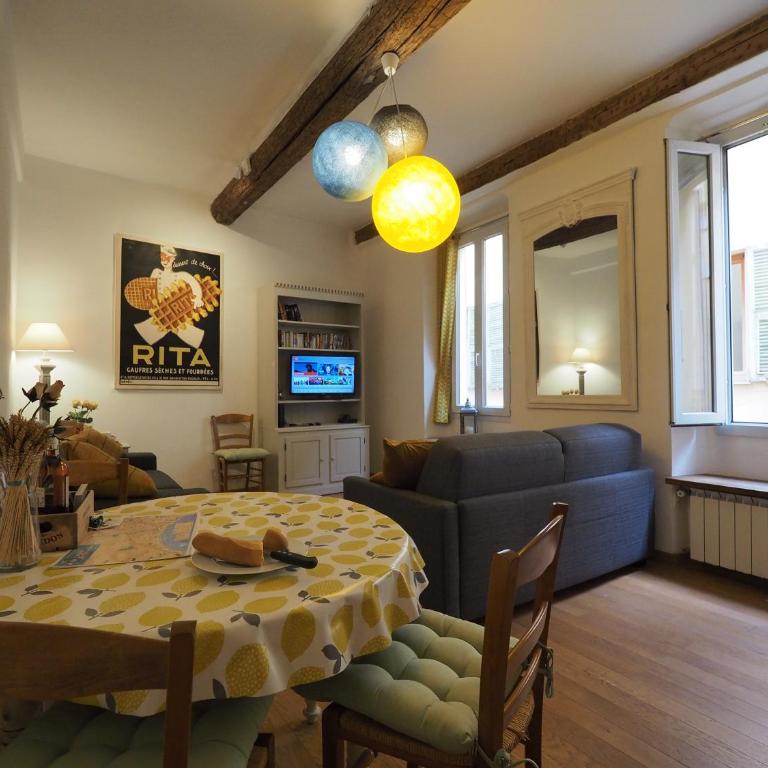 2 Bedroom Apartment Old Town Centre - Appartement 2 Chambres - 2