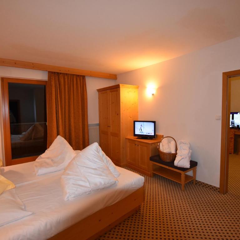 Hotel Gstatsch - Suite - 1