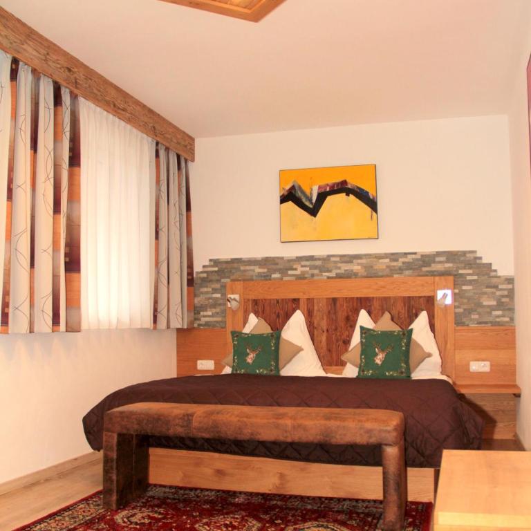Pension Ballwein - Doppelzimmer mit Balkon oder Terrasse - 8