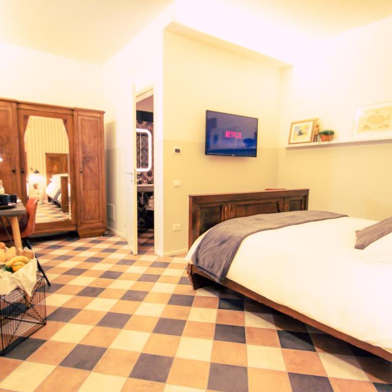 Arsenale Suites - Deluxe Room - 1