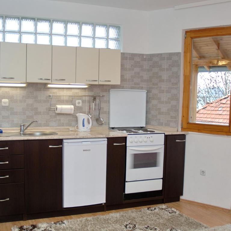 Apartments Dino - Apartman sa Balkonom - 3