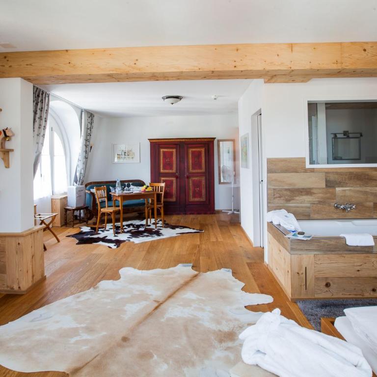 Carlton-Europe Vintage Adults Hotel - Suite Signature - 2