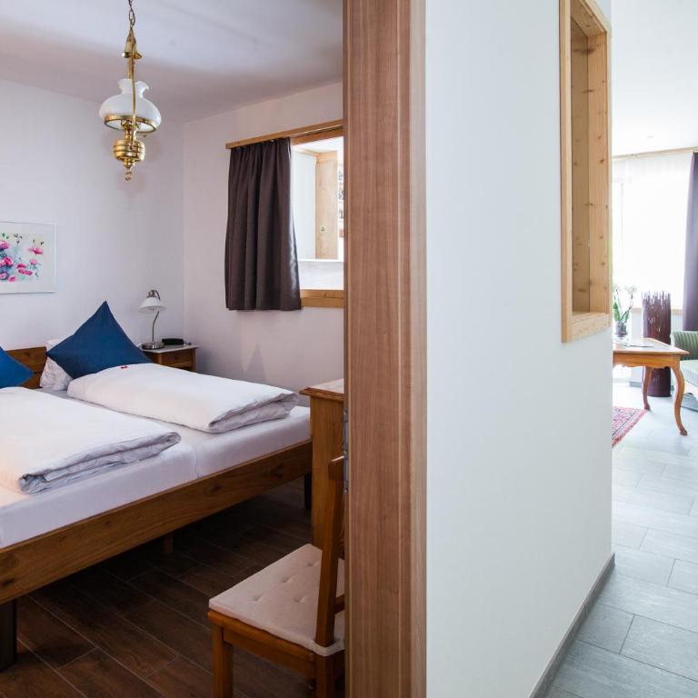 Carlton-Europe Vintage Adults Hotel - Suite Signature - 4