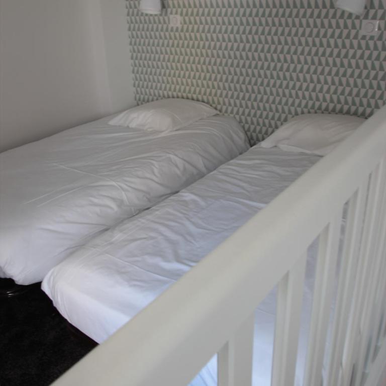 Au Patio Morand - Petite Chambre Familiale - 4