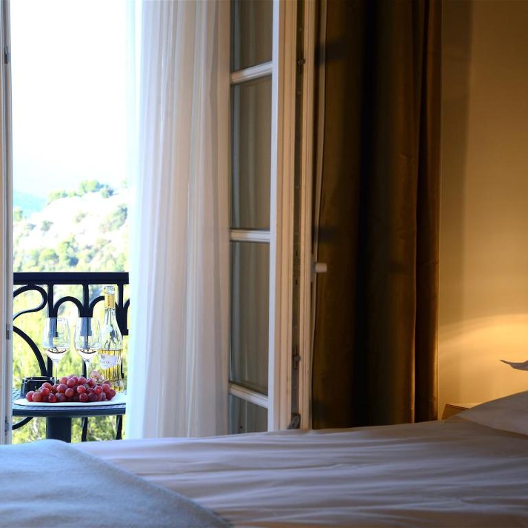 Hôtel Eze Hermitage - Superior Double Room - 1