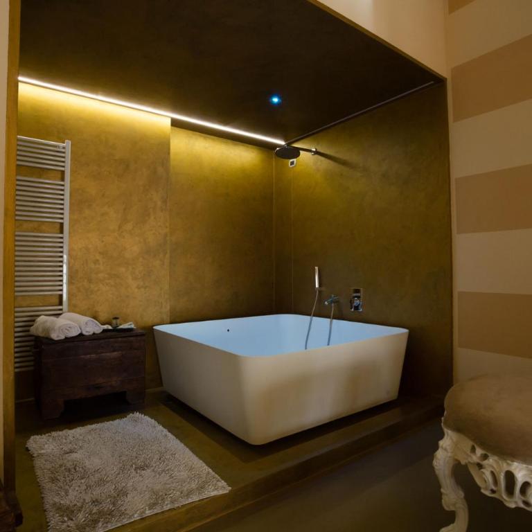Alessi Hotel Trattoria - Junior Suite - 4