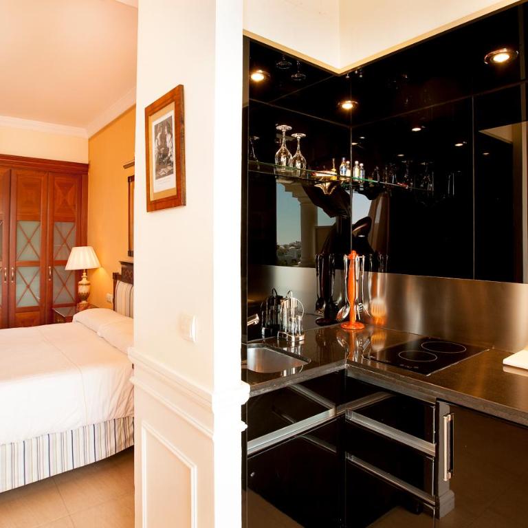 Apartamentos Guadalpin Boutique - Estudio - 6