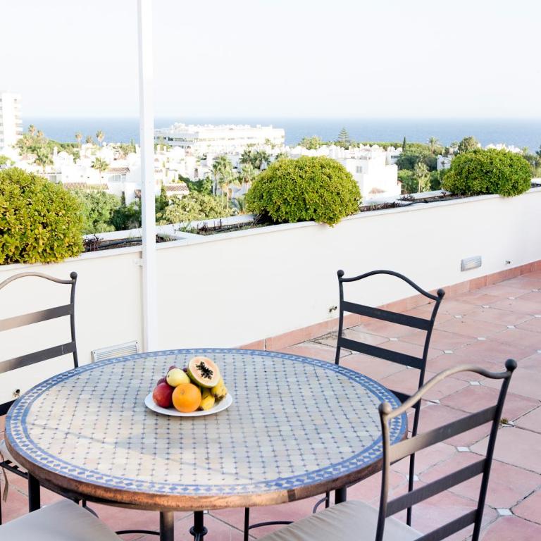 Apartamentos Guadalpin Boutique - Apartamento en el ático de 2 dormitorios con bañera de hidromasaje (4-5 adultos) - 12