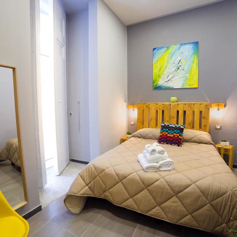 Le 4 Stagioni Dante's Suites H Napoli Centro, by ClaPa Group - Camera Matrimoniale Superior - 6