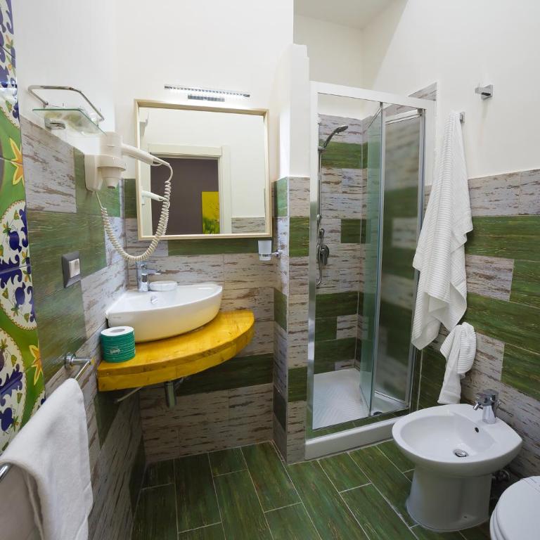 Le 4 Stagioni Dante's Suites H Napoli Centro, by ClaPa Group - Camera Matrimoniale Deluxe - 14