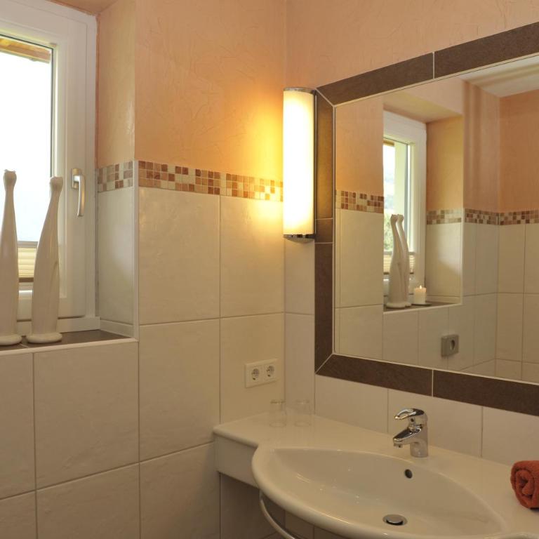 Villa Castelli - Großes Apartment mit 2 Schlafzimmern und einem Balkon - 3