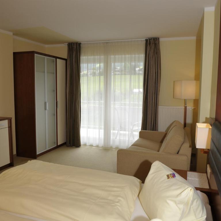 Villa Castelli - Großes Doppelzimmer mit Balkon - 1