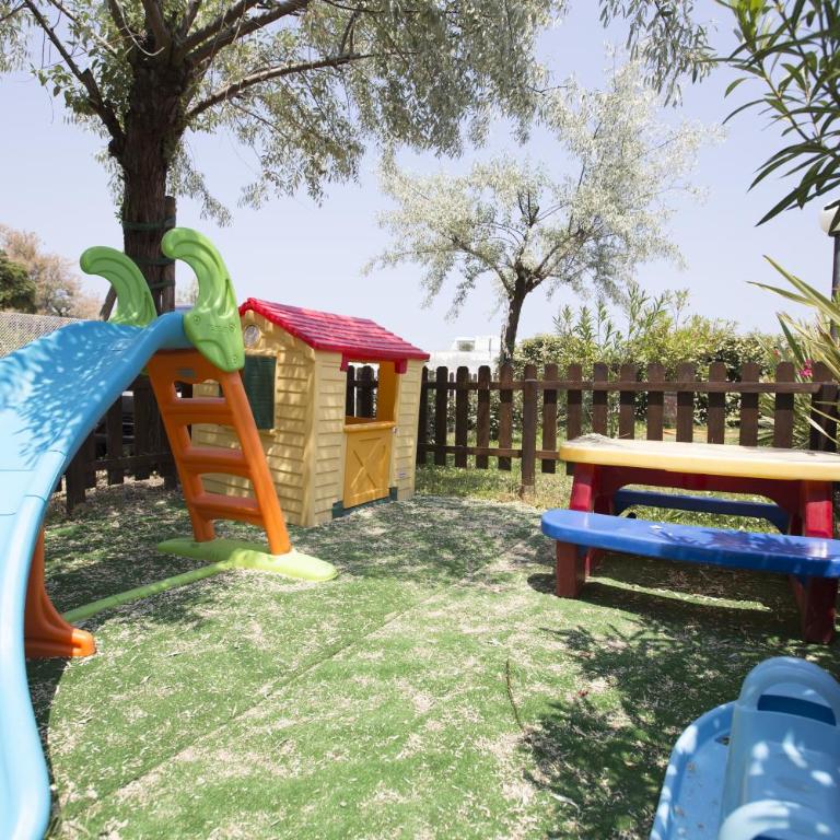 Hotel Bisanzio - Camera Familiare con Vista Mare Frontale (2 Adulti + 1 Bambino) - 4
