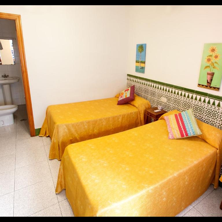 Hostal Estación - Habitación Doble - 2 camas - 6
