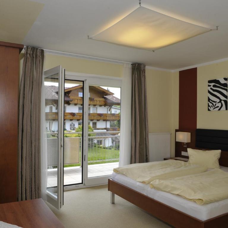 Villa Castelli - Doppelzimmer mit Balkon - 8