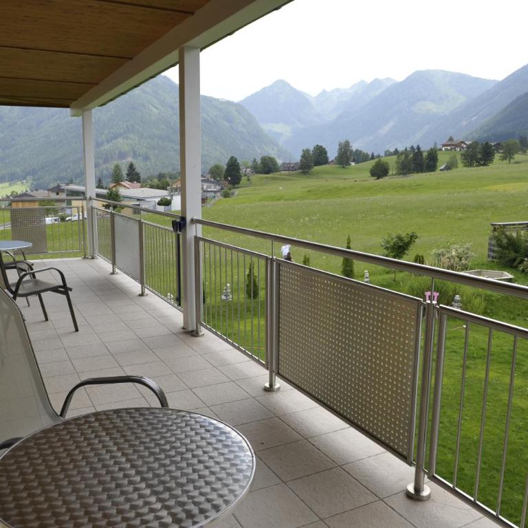 Villa Castelli - Großes Doppelzimmer mit Balkon - 10