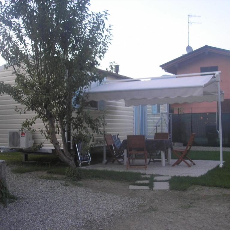 Campeggio Piano Grande - Casa Mobile (4 Adulti) - 1