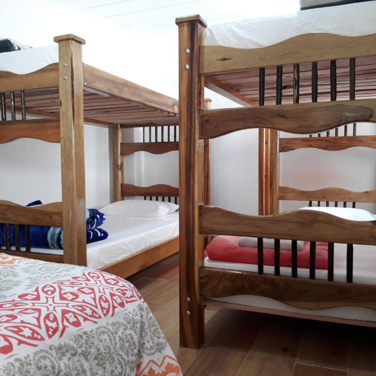 Elizabetha Hostal - Cama individual en dormitorio mixto - 7