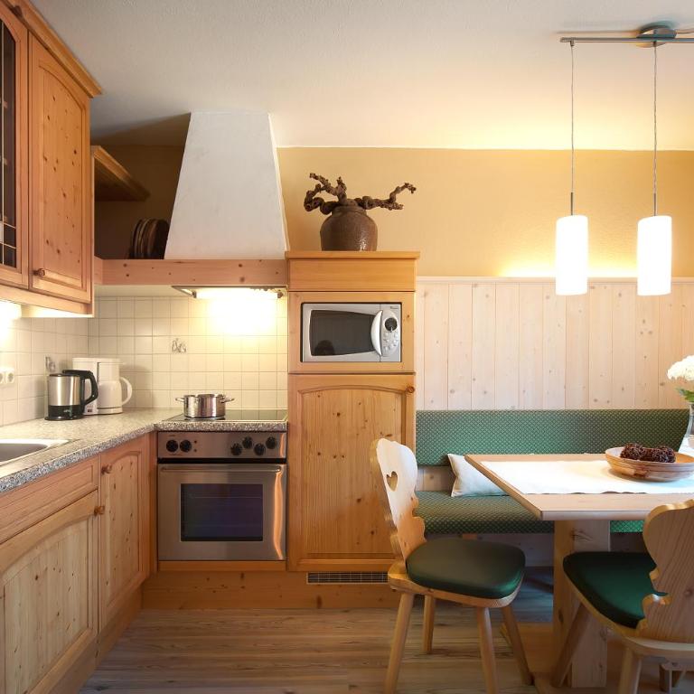 LEO Appartements - Apartment mit 2 Schlafzimmern und Balkon - 5