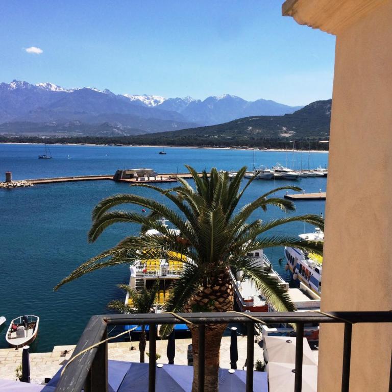 Appartement vue mer Christophe Colomb 140m2 - Two-Bedroom Apartment with Sea View and terrace - 25