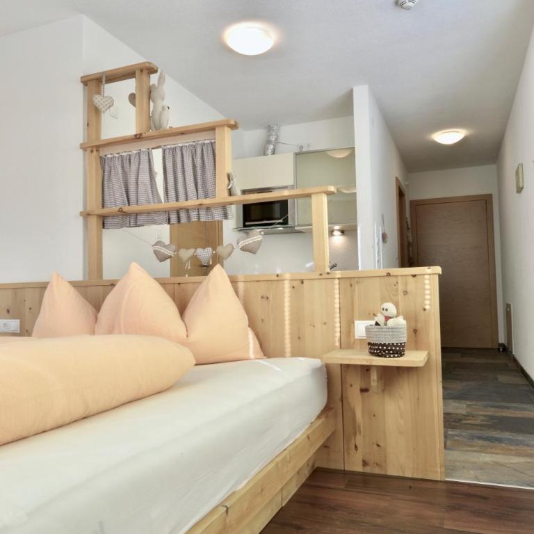 Aparthotel Ambiente - Apartment mit 2 Schlafzimmern - 2