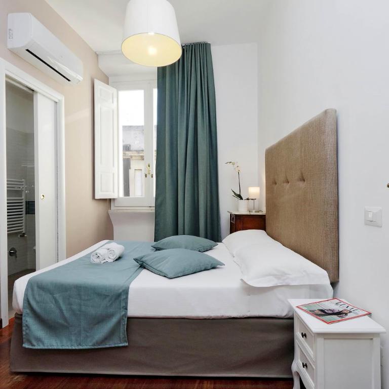 Midnight in Rome Guest House - Camera Matrimoniale Piccola Economy - 3