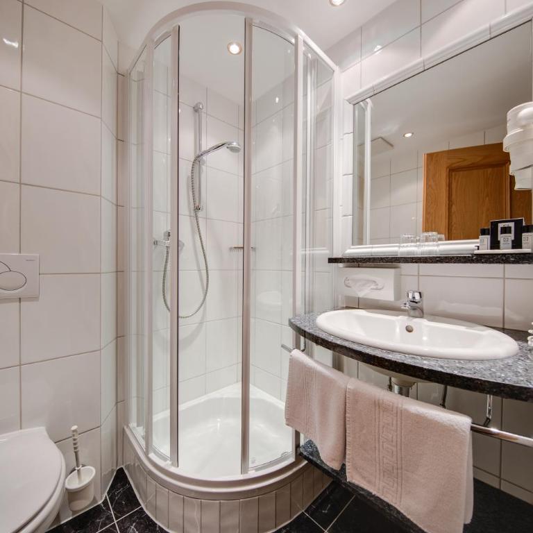 Hotel Albona - Standard Doppelzimmer - Souterrain - 2