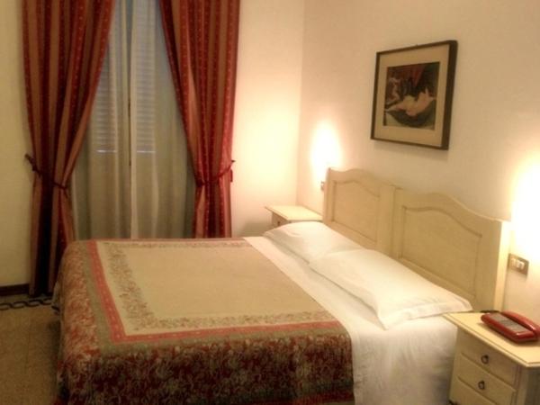 Hotel Umbria - Camera Matrimoniale/Doppia con Letti Singoli - 7
