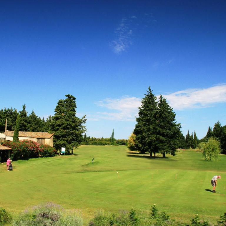GOLF CLUB D'UZES - Chambre Double - Vue sur Jardin - 1