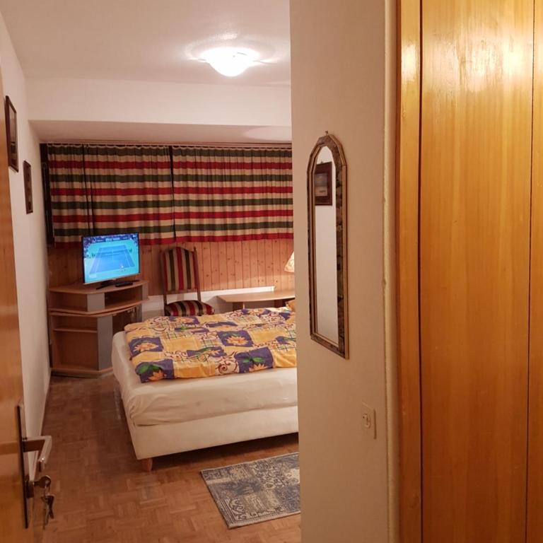 Holidays Groupes Anzère - Doppelzimmer mit Gemeinschaftsbad und Bergblick - 2