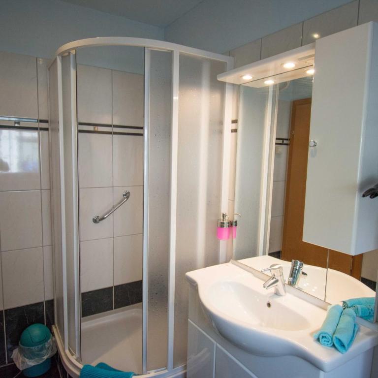 Ferienlandhaus Höfer - Apartment mit 1 Schlafzimmer und Balkon - 6
