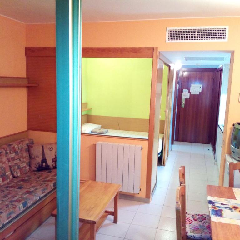 Salou Apartment, Port Aventura, beaches, pool - Apartamento - 5