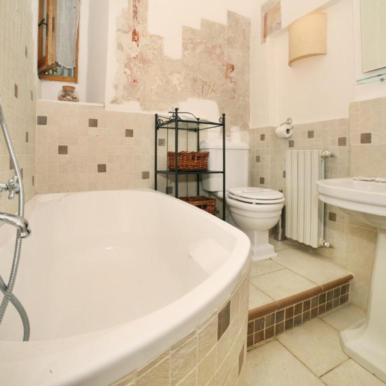 Villa in Private Estate,shared Pool,parking,3km to Ponte Vecchio - Villa - 31