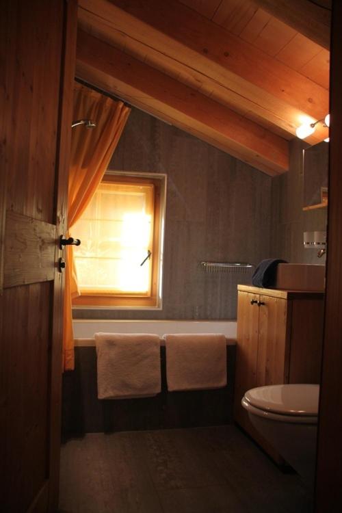 BnB Les Sapins Bleus - Chambre Double avec Salle de Bains Privative Extérieure - 9